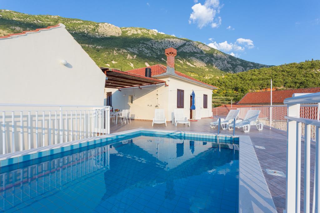 Holiday Home Urlovic Gruda Екстер'єр фото