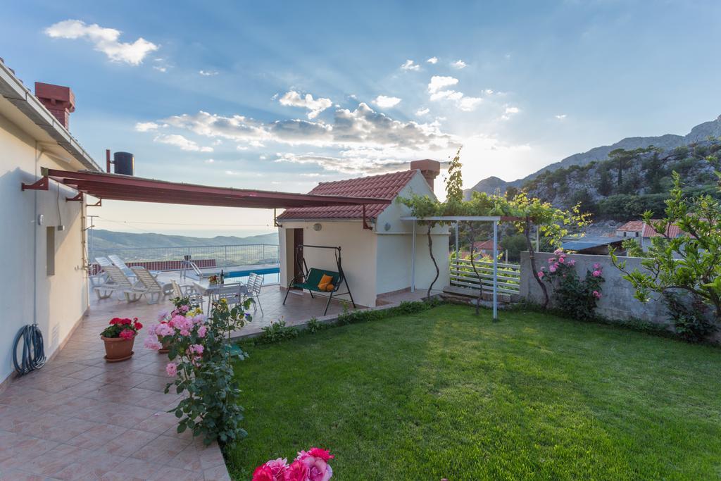 Holiday Home Urlovic Gruda Екстер'єр фото